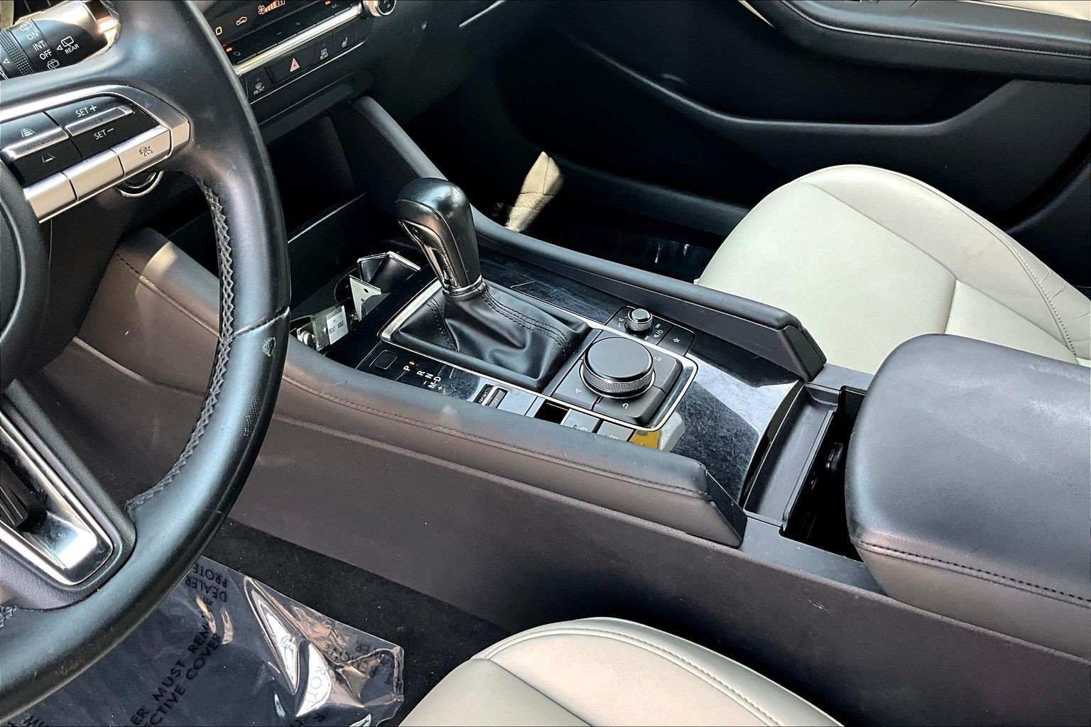 Used 2019 MAZDA MAZDA3 Hatchback w/ Preferred Package FWD image 13
