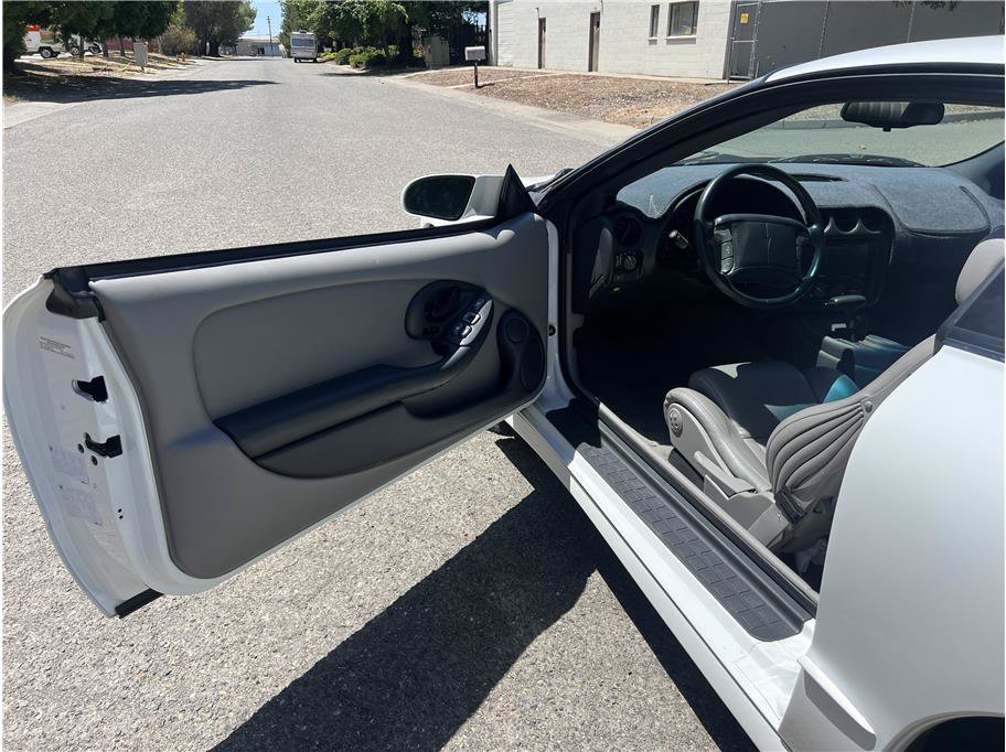 Used 1993 Pontiac Firebird Coupe RWD image 16