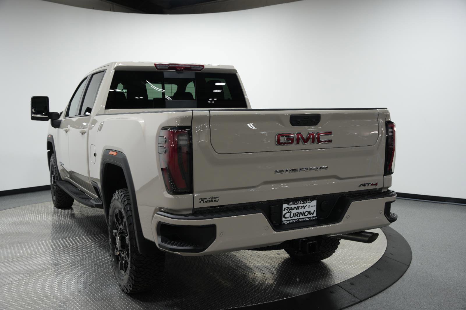 New 2026 GMC Sierra 2500 AT4 w/ AT4 Premium Plus Package image 6