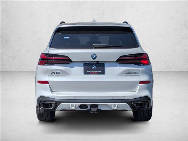 New 2026 BMW X5 xDrive50e w/ M Sport Package AWD/4WD image 7