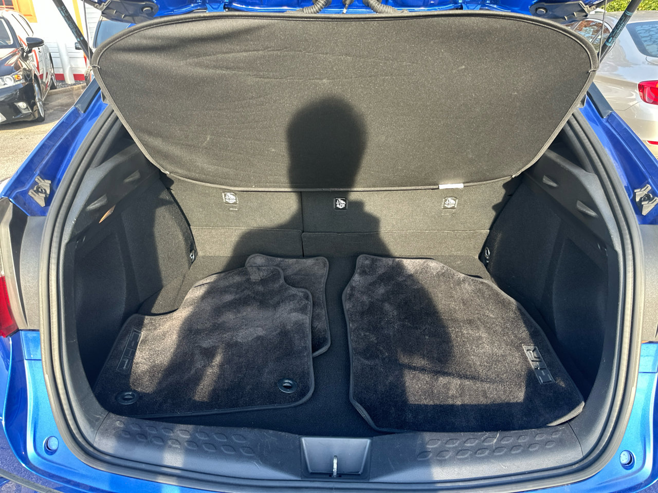 Used 2018 Toyota C-HR XLE image 24