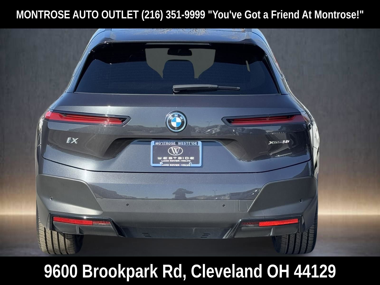 Used 2022 BMW iX xDrive50 w/ Convenience Package image 5