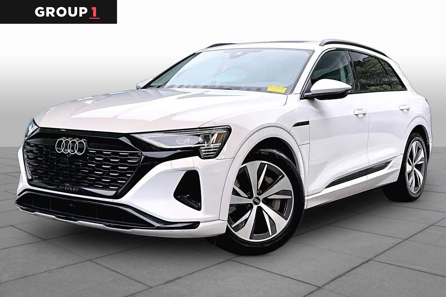 Used 2024 Audi Q8 e-tron Premium AWD/4WD image 1