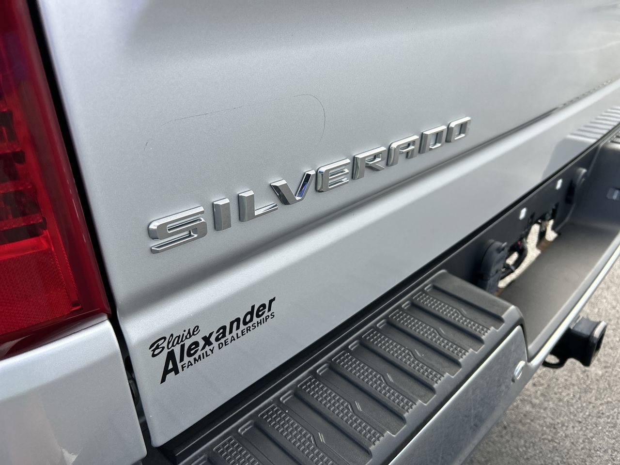 Used 2020 Chevrolet Silverado 1500 LT w/ All-Star Edition AWD/4WD image 11
