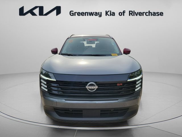 Used 2025 Nissan Kicks SR FWD image 2