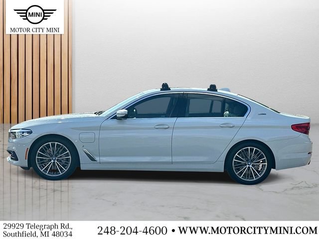 Used 2018 BMW 530e xDrive w/ Premium Package 2 AWD/4WD image 7