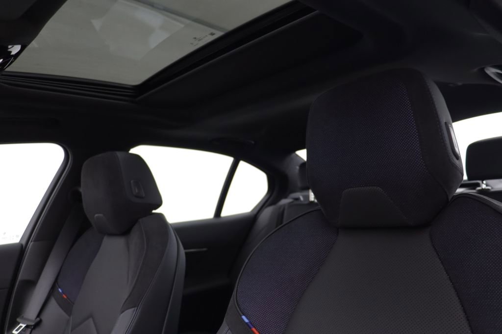 New 2026 BMW i5 eDrive40 w/ M Sport Package image 13