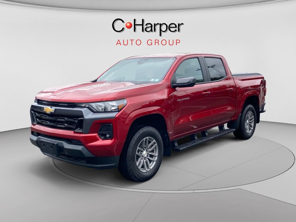 Used 2023 Chevrolet Colorado LT w/ LT Convenience Package II AWD/4WD image 7