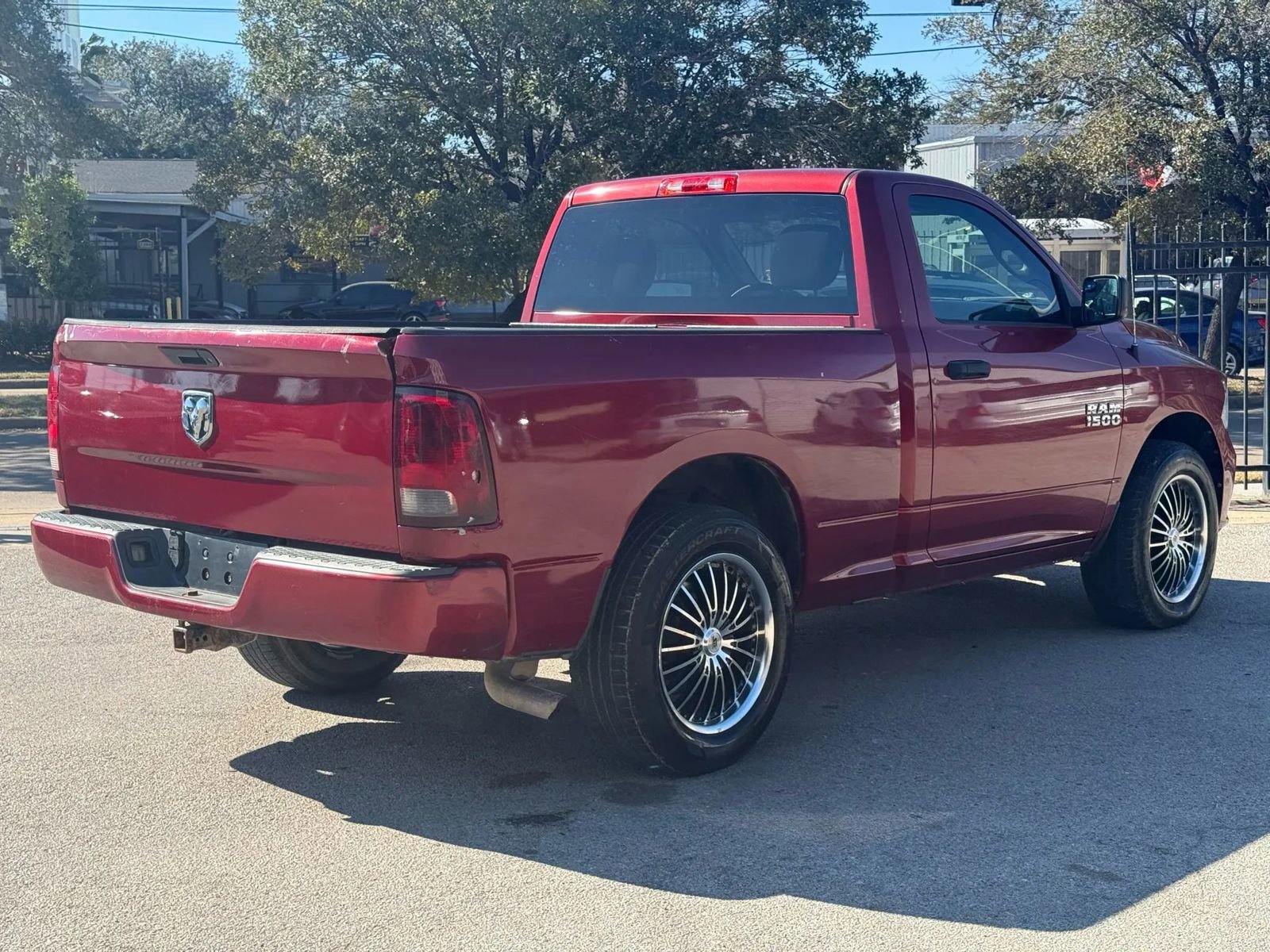 Used 2014 RAM 1500 Express RWD image 4