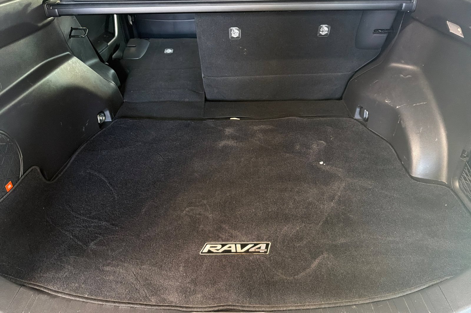 Used 2020 Toyota RAV4 Adventure w/ Carpet Mat Package AWD/4WD image 16