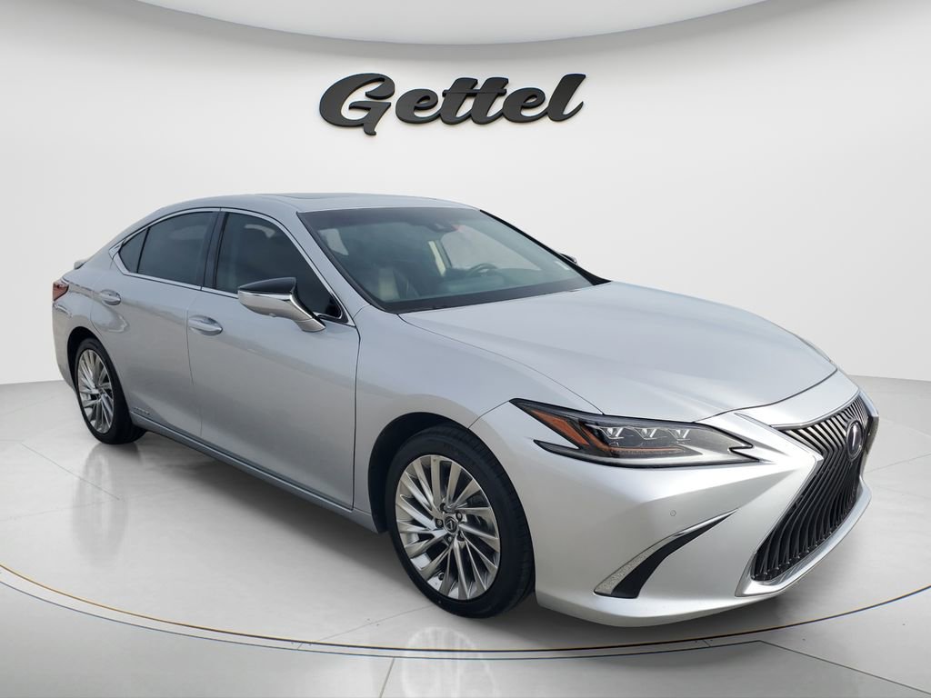Used 2019 Lexus ES 300h Ultra Luxury w/ Accessory Package 2 image 2