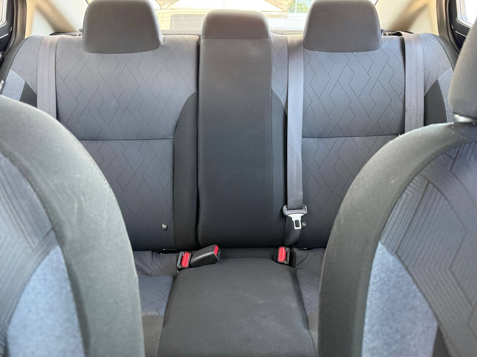 Used 2025 Nissan Versa SV FWD image 38