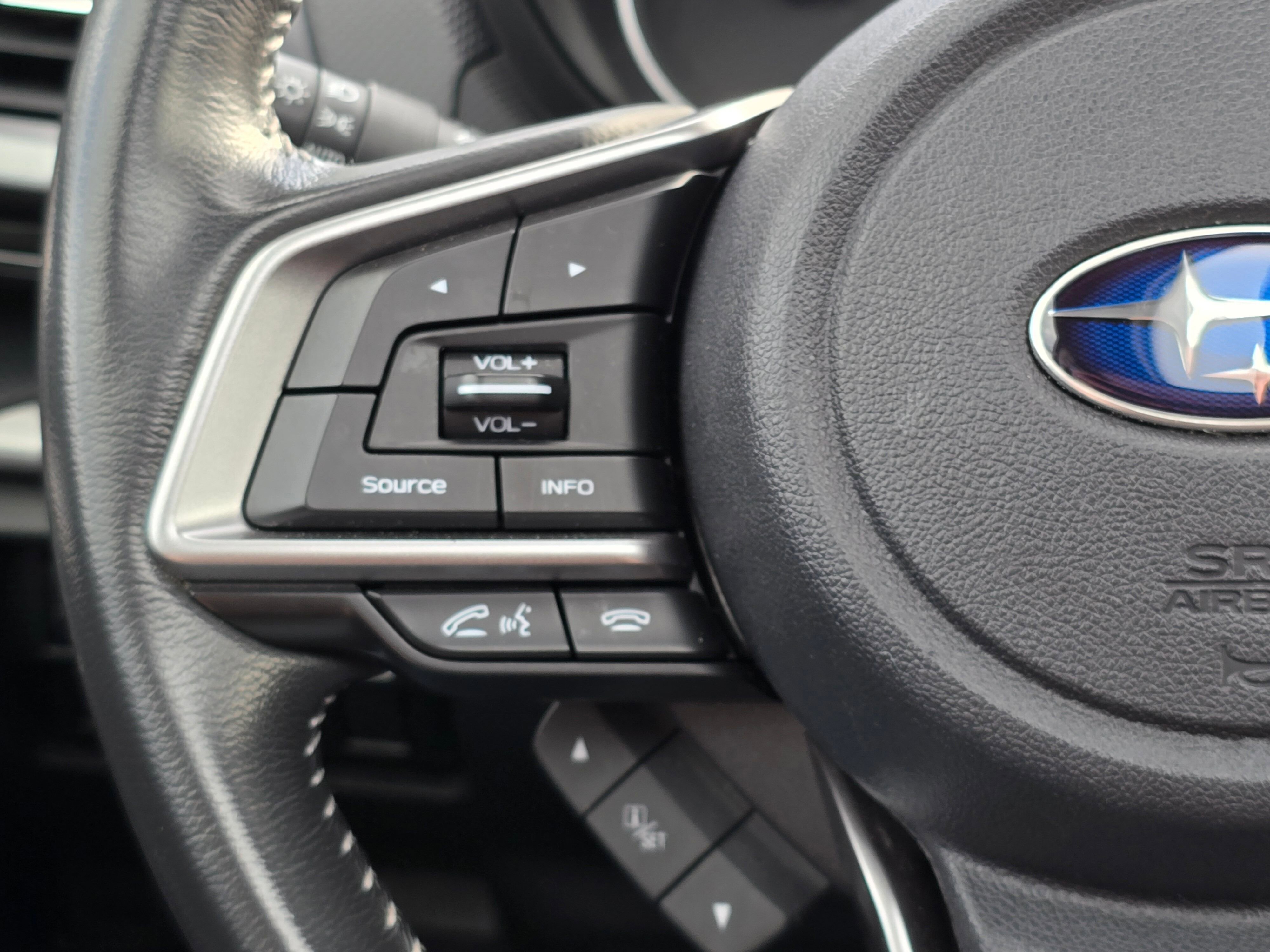 Used 2022 Subaru Forester Premium AWD/4WD image 31