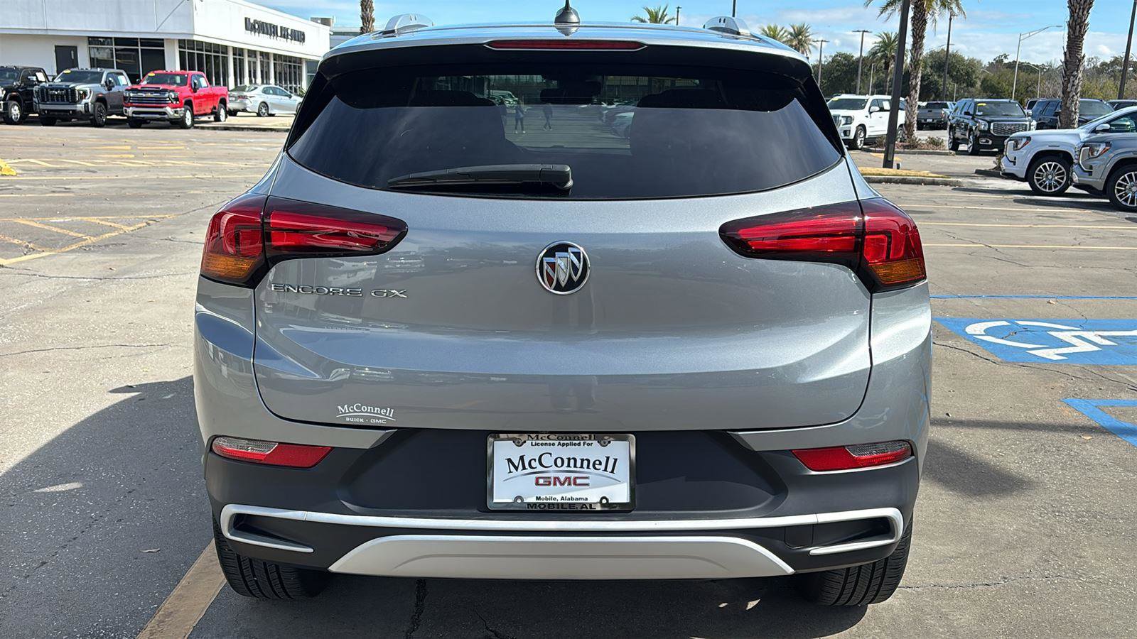 Certified 2023 Buick Encore GX Select FWD image 6