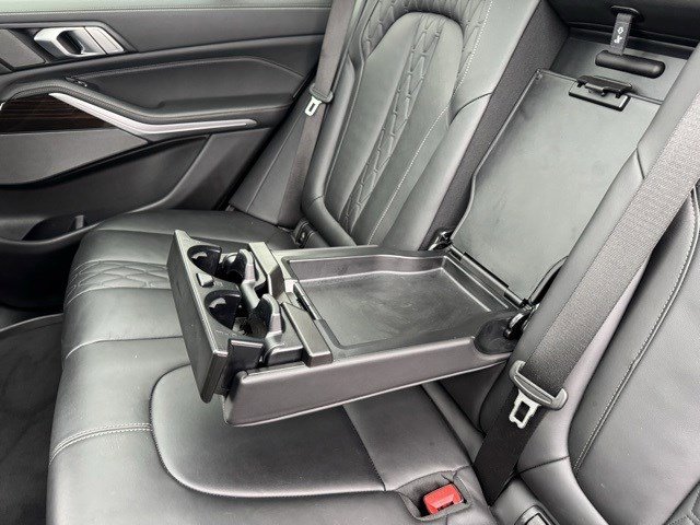 Used 2025 BMW X5 xDrive50e image 32