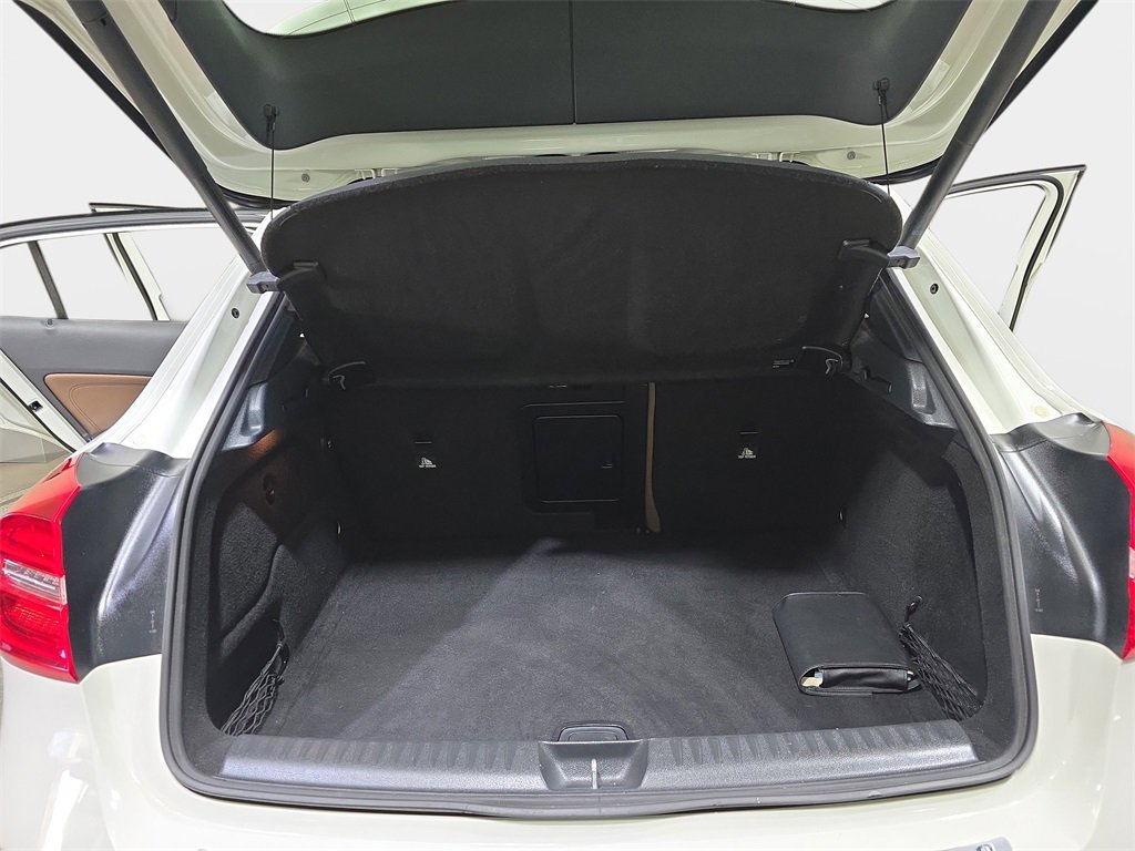 Used 2015 Mercedes-Benz GLA 250 4MATIC image 14