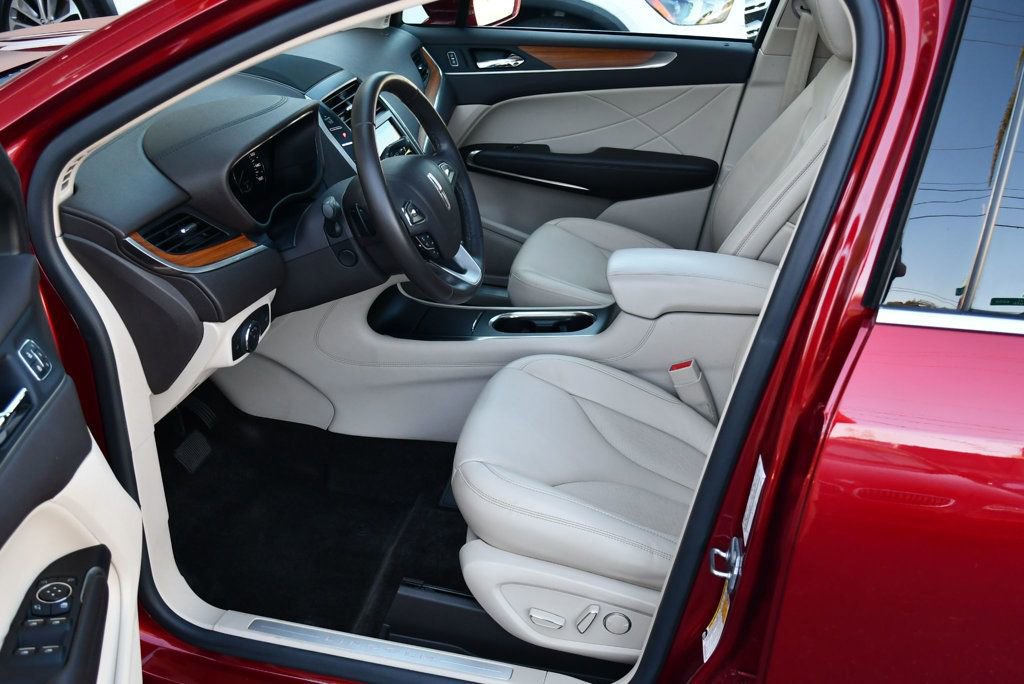 Used 2017 Lincoln MKC Select w/ Select Plus Package image 43