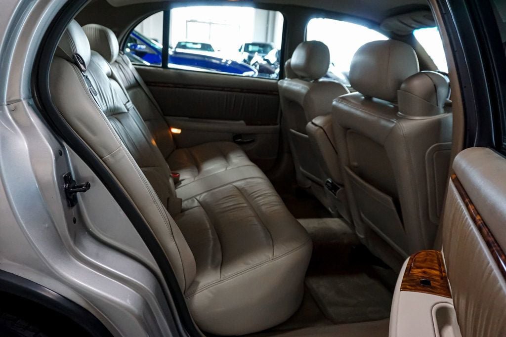 Used 2004 Buick Park Avenue Ultra FWD image 37