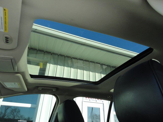 Used 2014 Lincoln MKX AWD w/ Equipment Group 102A image 10