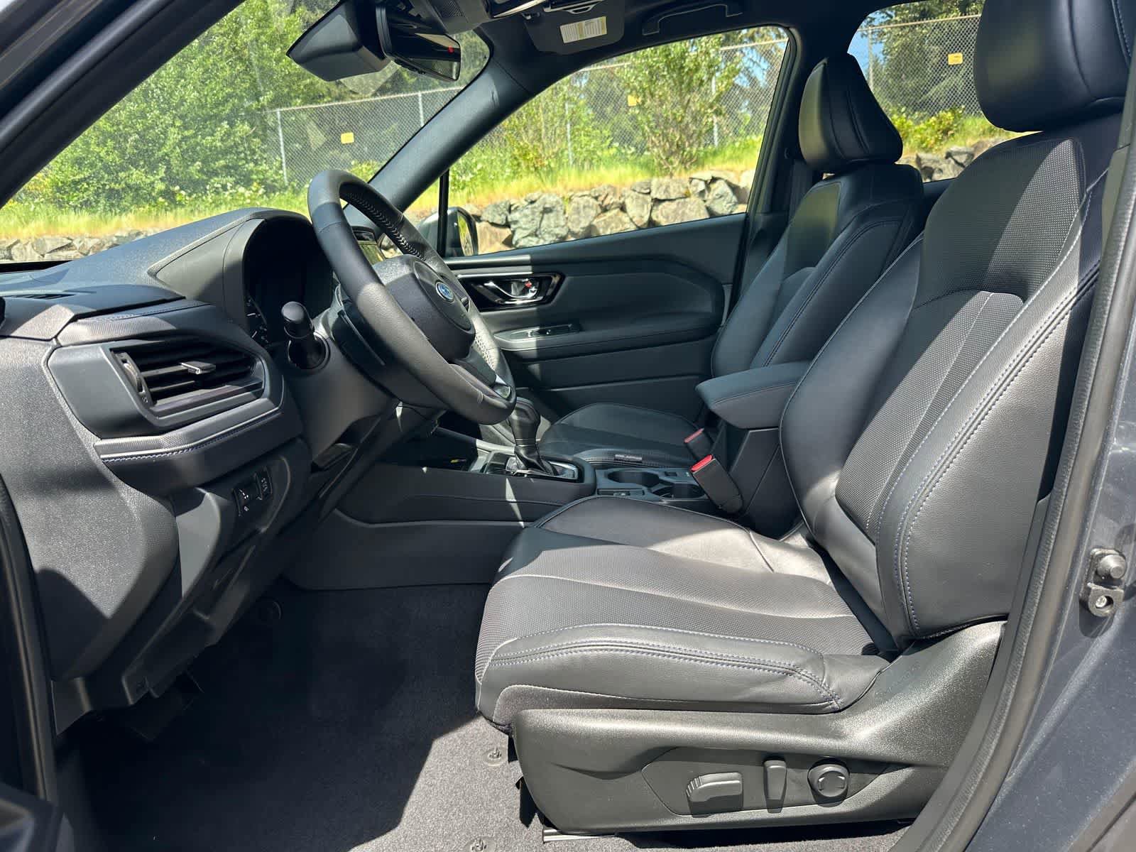 Certified 2025 Subaru Forester Limited AWD/4WD image 17