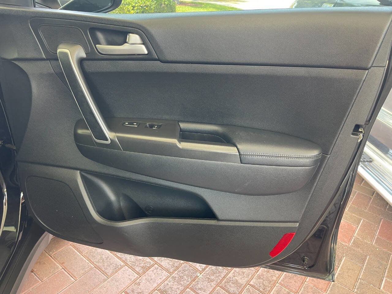 Used 2017 Kia Sportage LX w/ LX Popular Package image 23