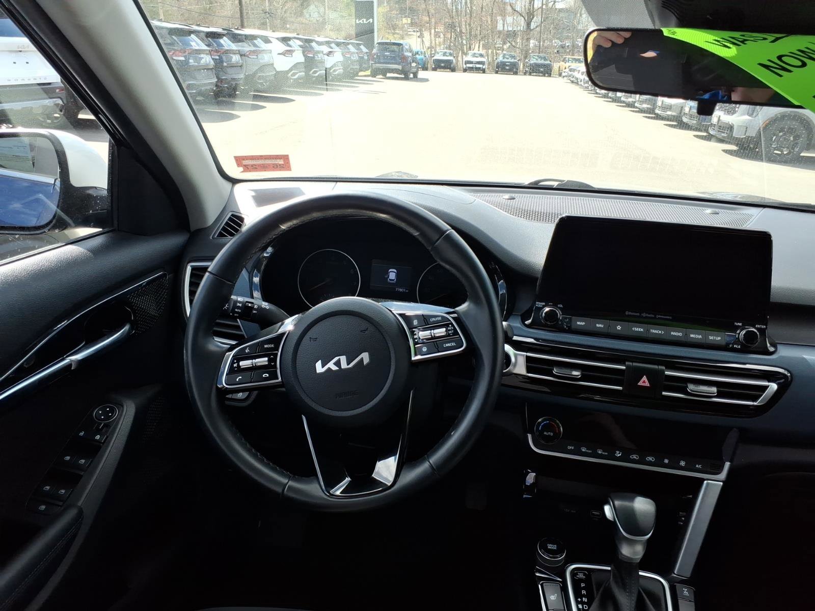 Used 2022 Kia Seltos Nightfall Edition AWD/4WD image 9