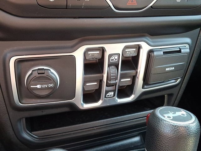 Certified 2019 Jeep Wrangler Unlimited Sport AWD/4WD image 30