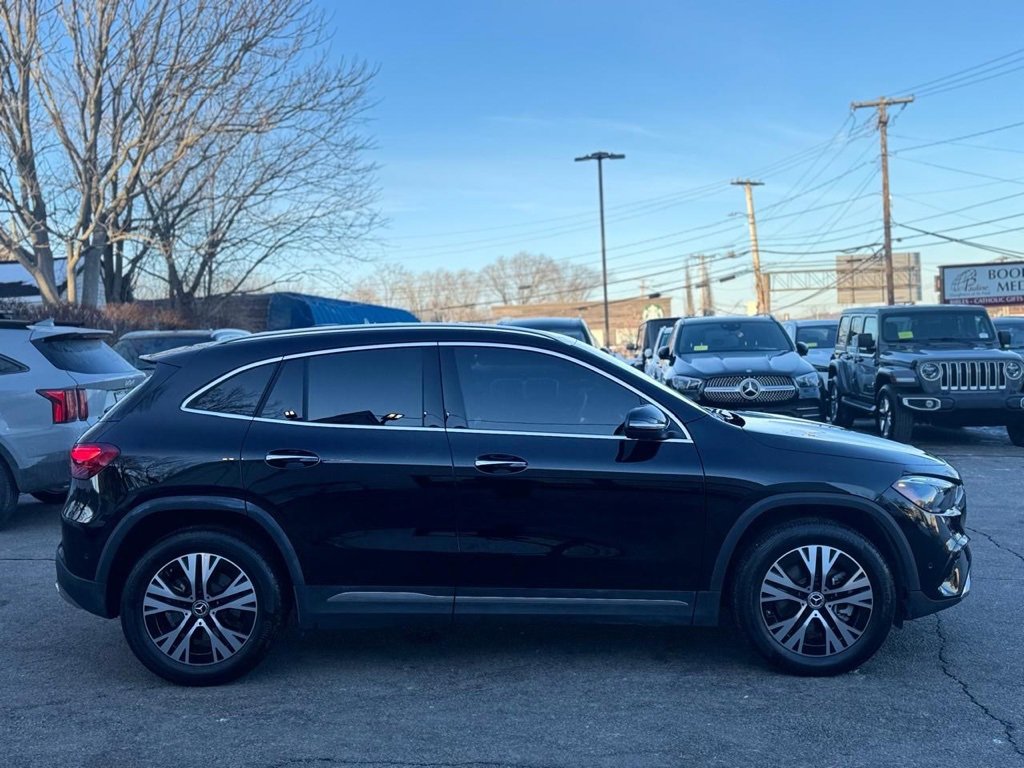 Used 2025 Mercedes-Benz GLA 250 4MATIC w/ Exclusive Package image 5