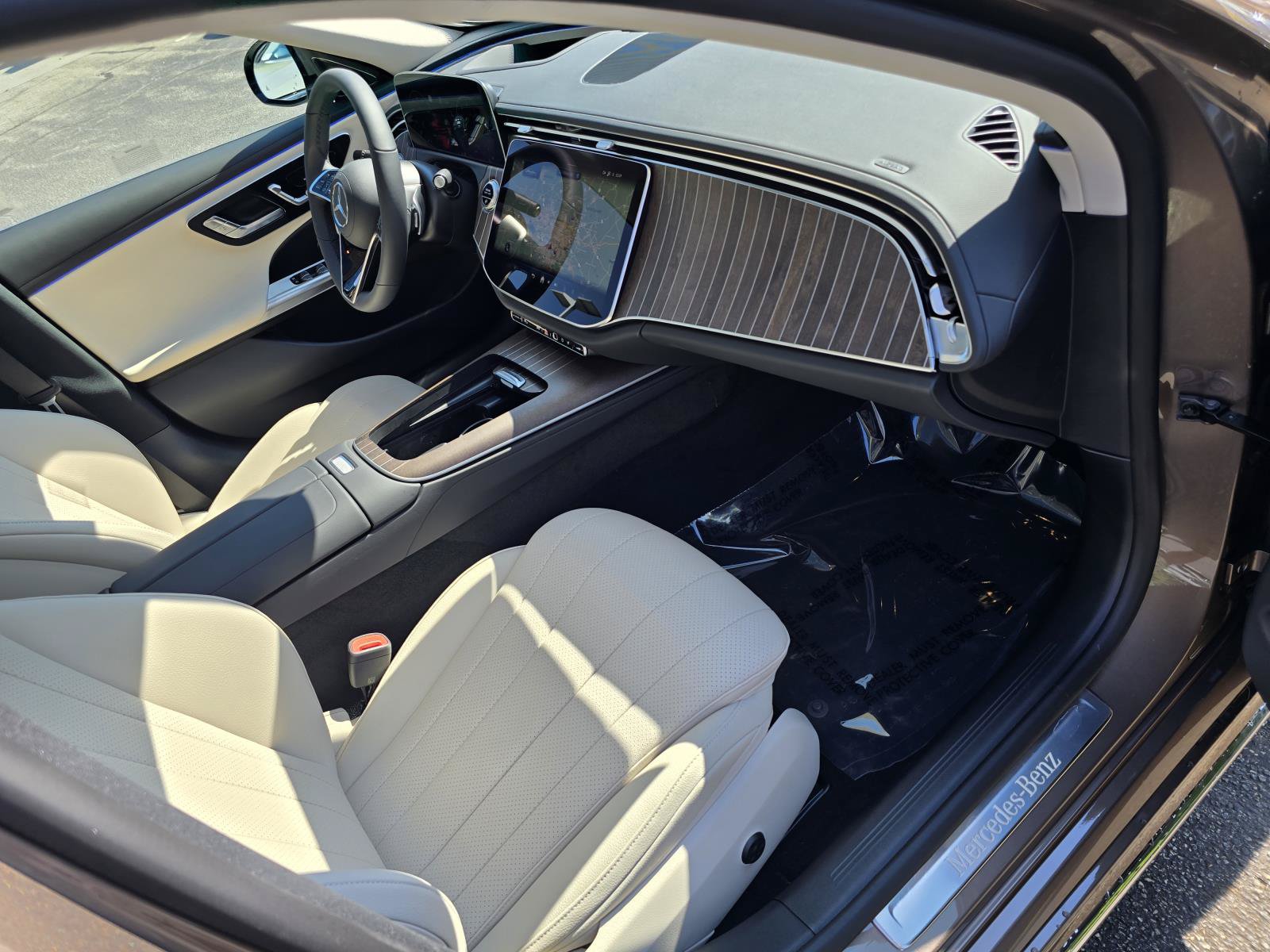New 2027 Mercedes-Benz E 450 4MATIC Sedan image 43