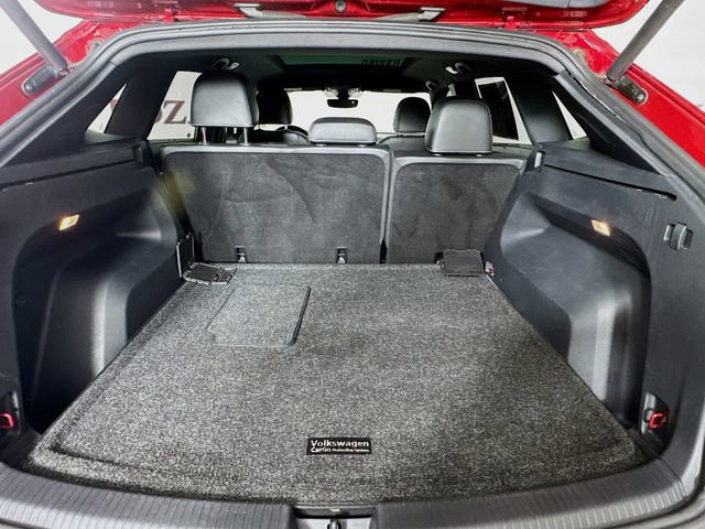 Used 2020 Volkswagen Atlas Cross Sport SEL Premium image 31