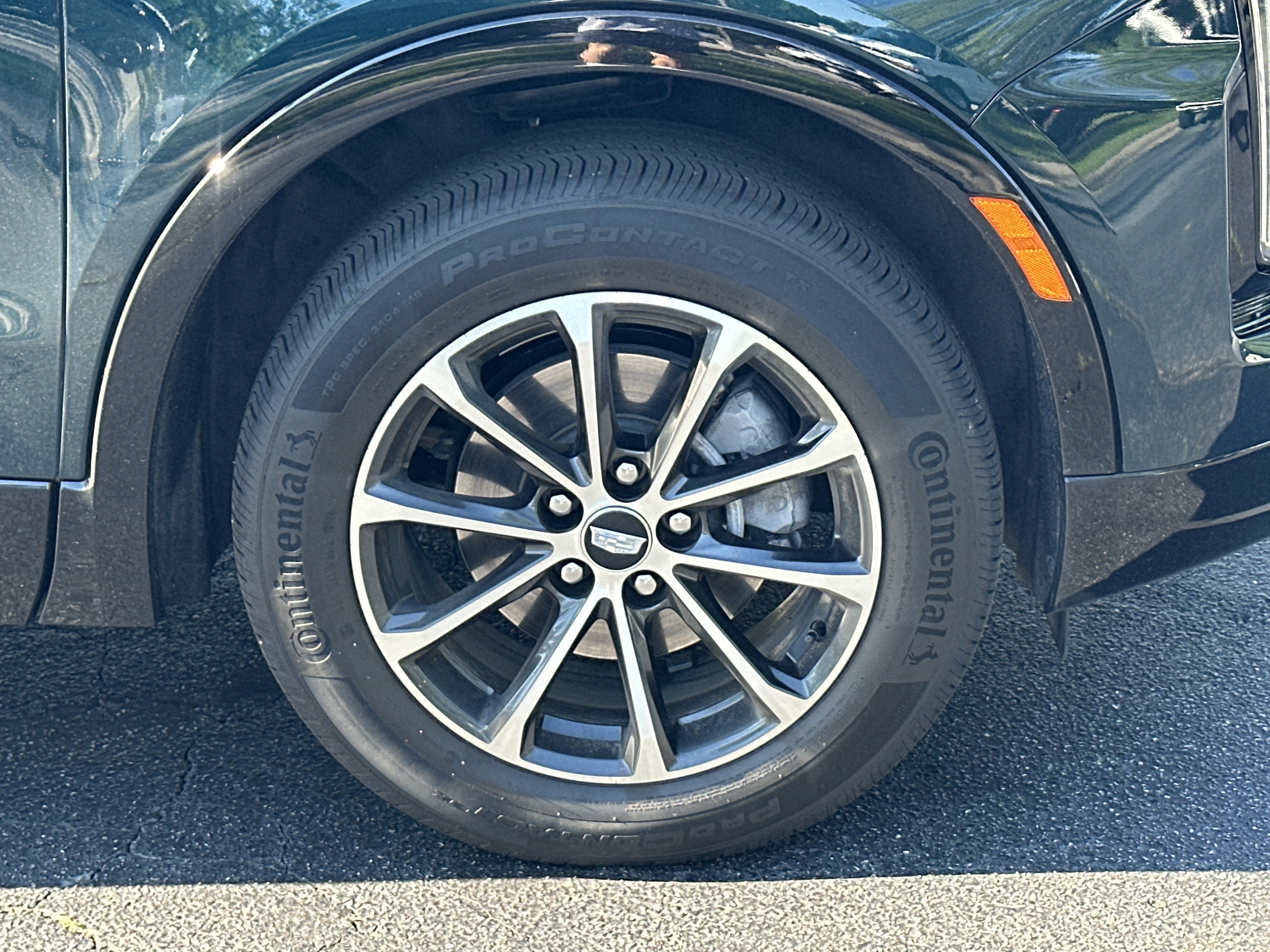 Used 2024 Cadillac XT4 Sport w/ Active Safety Package AWD/4WD image 13