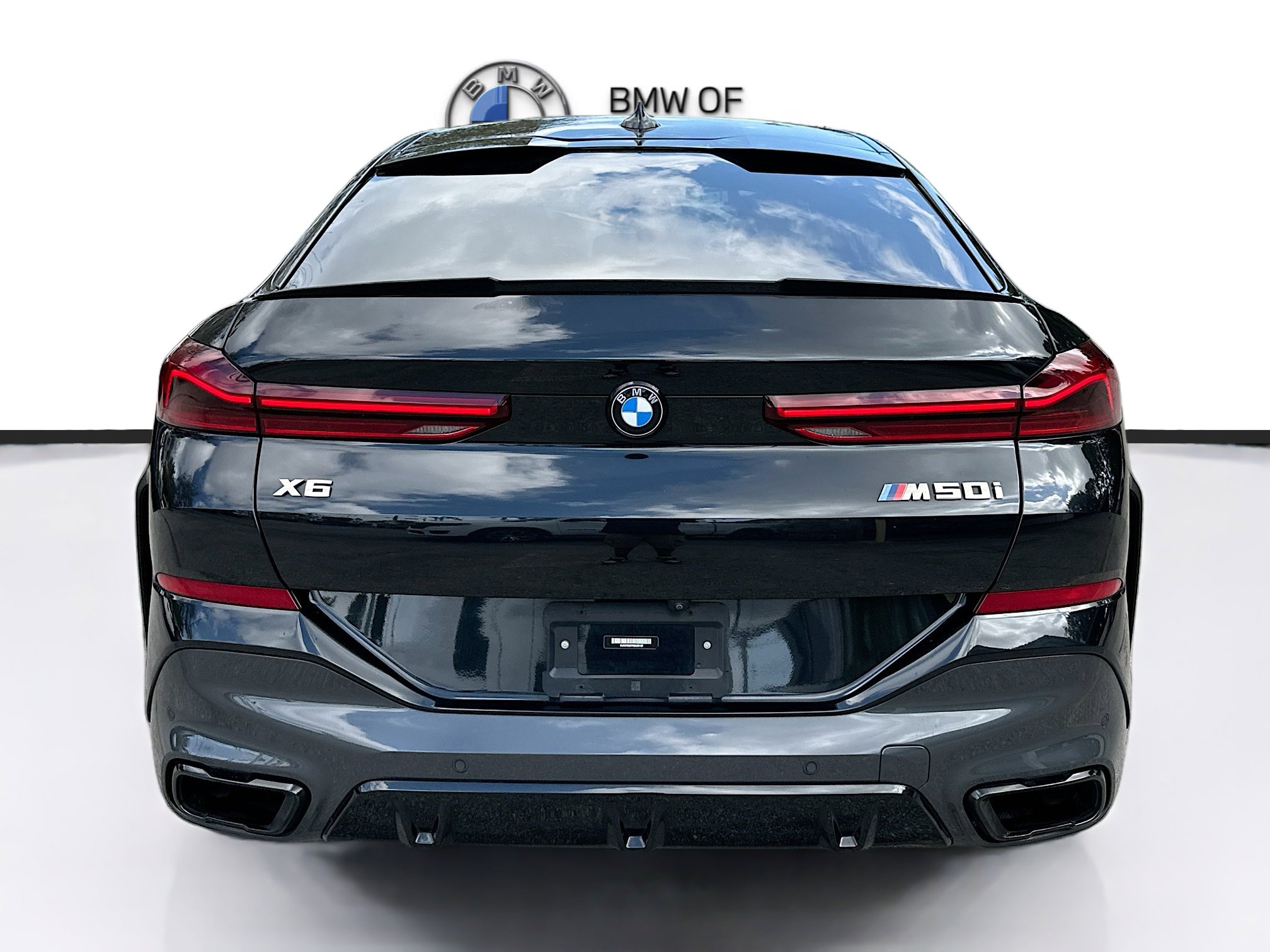 Used 2022 BMW X6 M50i w/ Premium Package image 6