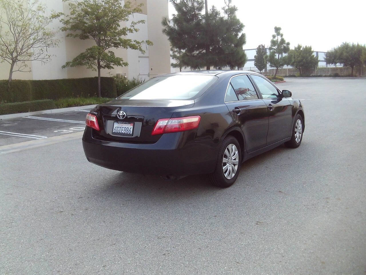 Used 2009 Toyota Camry LE image 8