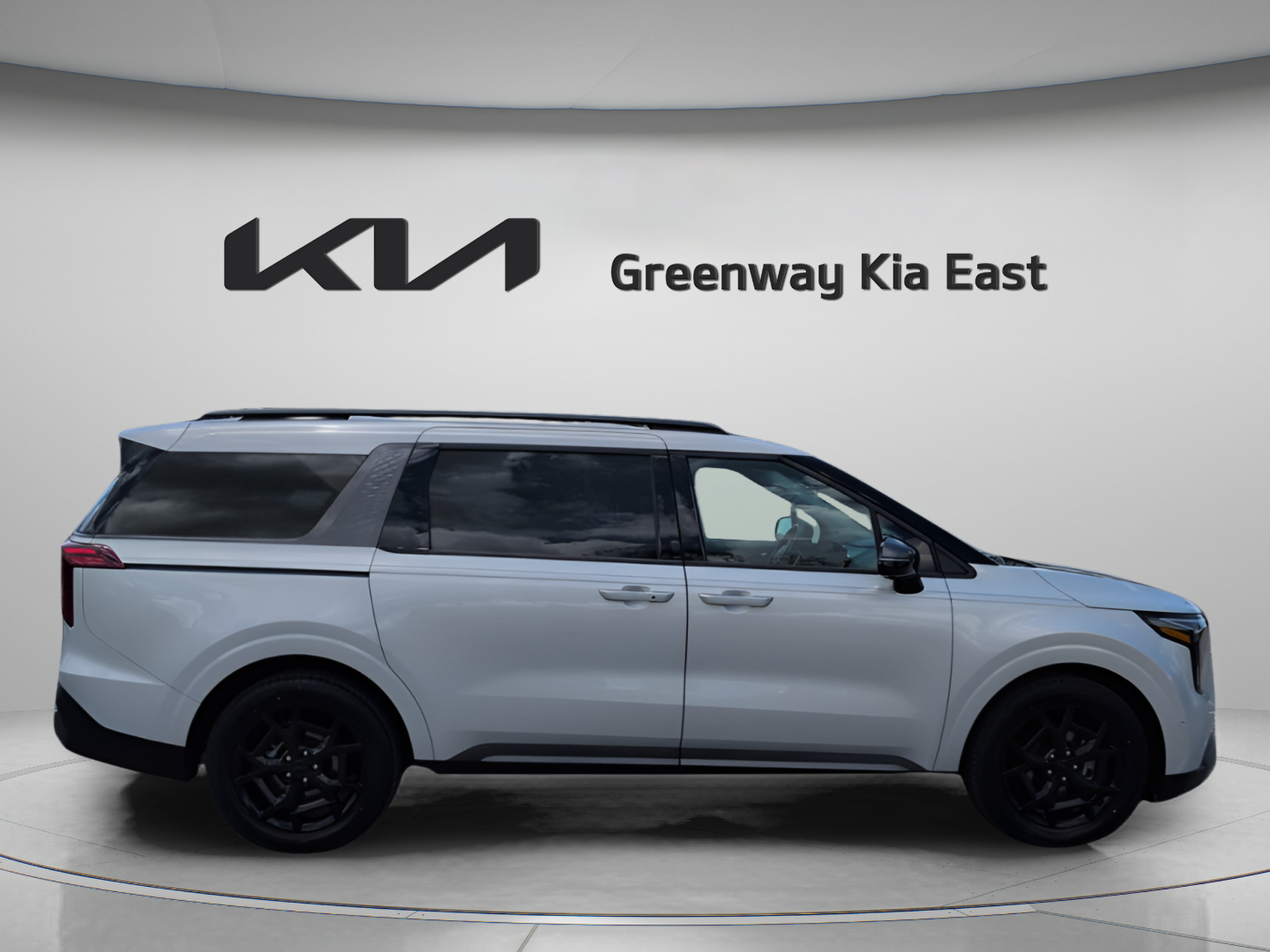 Certified 2025 Kia Carnival SX w/ SX Dark Edition Package FWD image 5