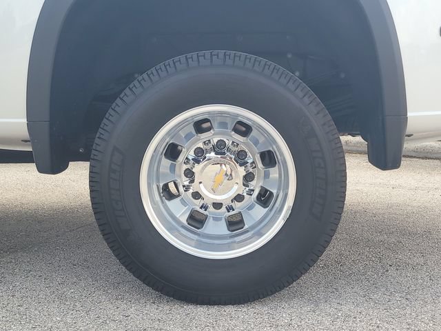 Used 2025 Chevrolet Silverado 3500 High Country w/ Technology Package AWD/4WD image 8