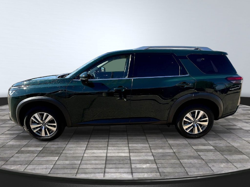 Used 2023 Nissan Pathfinder SL AWD/4WD image 4