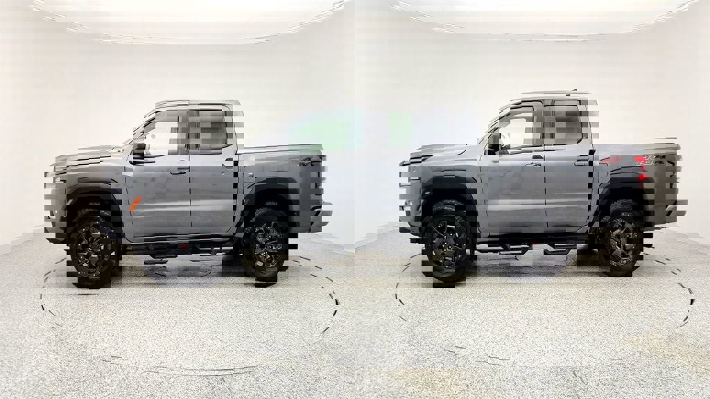 Used 2024 Nissan Frontier PRO-4X w/ Pro Premium Package image 8