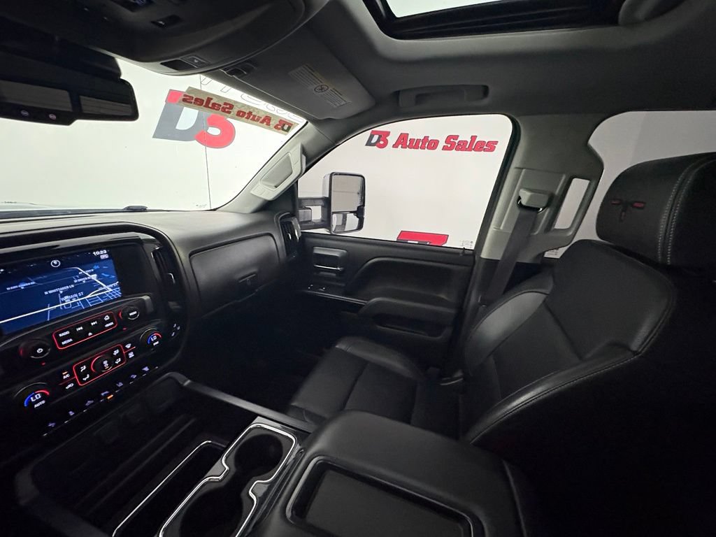 Used 2015 GMC Sierra 2500 SLT w/ Duramax Plus Package AWD/4WD image 34