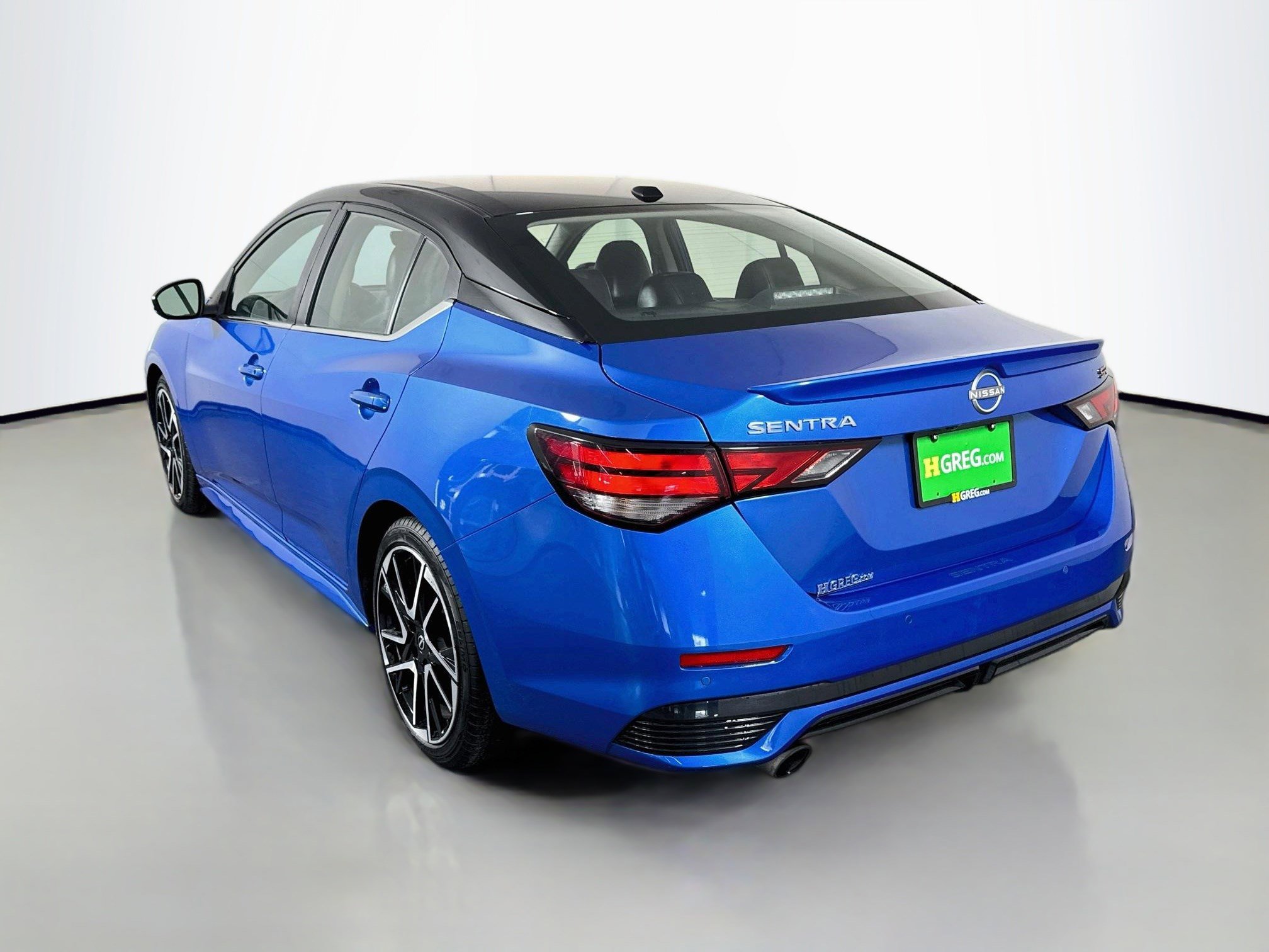 Used 2024 Nissan Sentra SR w/ SR Premium Package FWD image 7