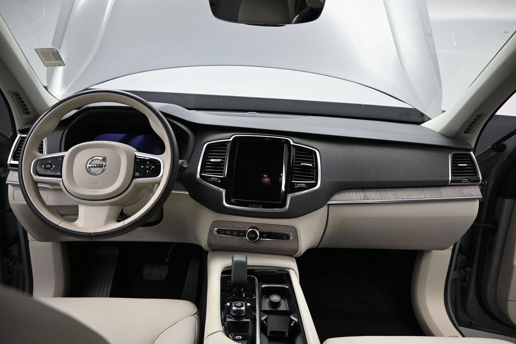 Used 2024 Volvo XC90 B6 Plus w/ Protection Package Premier AWD/4WD image 13