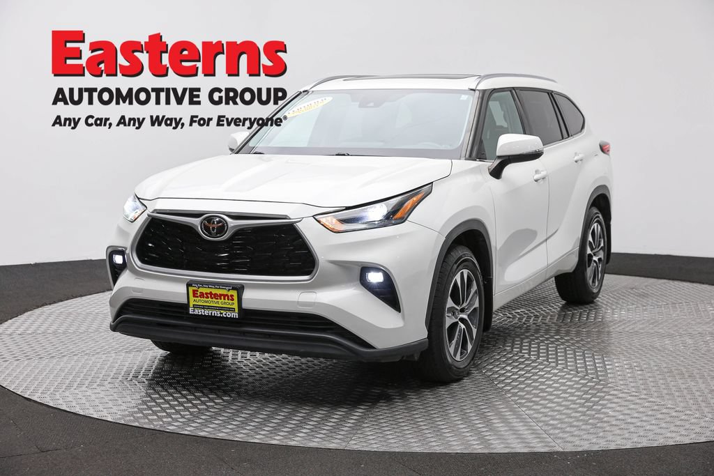 Used 2021 Toyota Highlander XLE