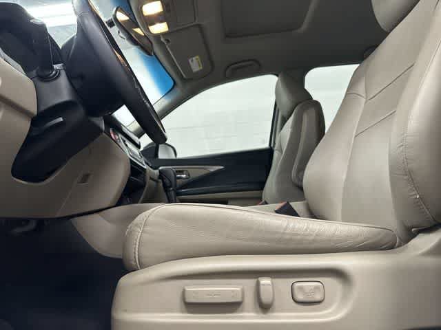 Certified 2017 Honda Pilot EX-L image 26