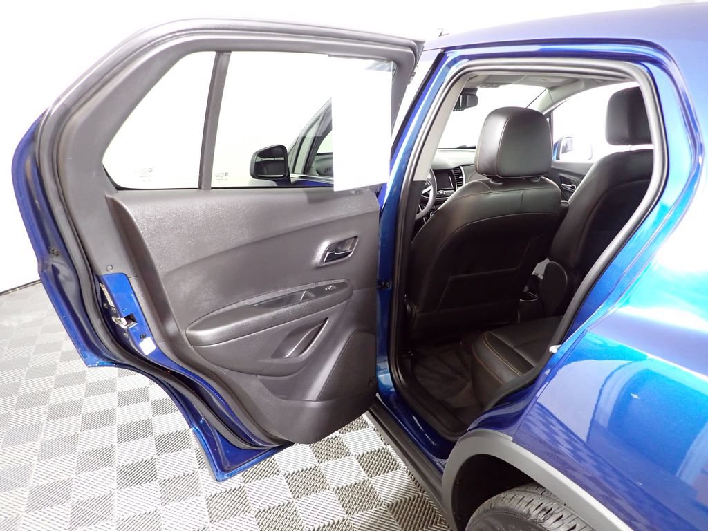Used 2020 Chevrolet Trax Premier w/ LPO, Protection Package FWD image 35