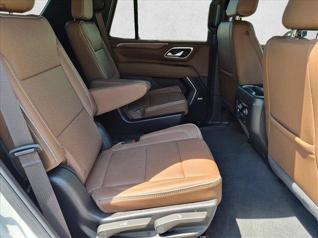 Used 2024 Chevrolet Tahoe High Country AWD/4WD image 23