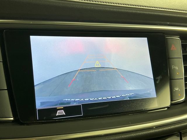 Used 2023 Buick Enclave Essence image 39