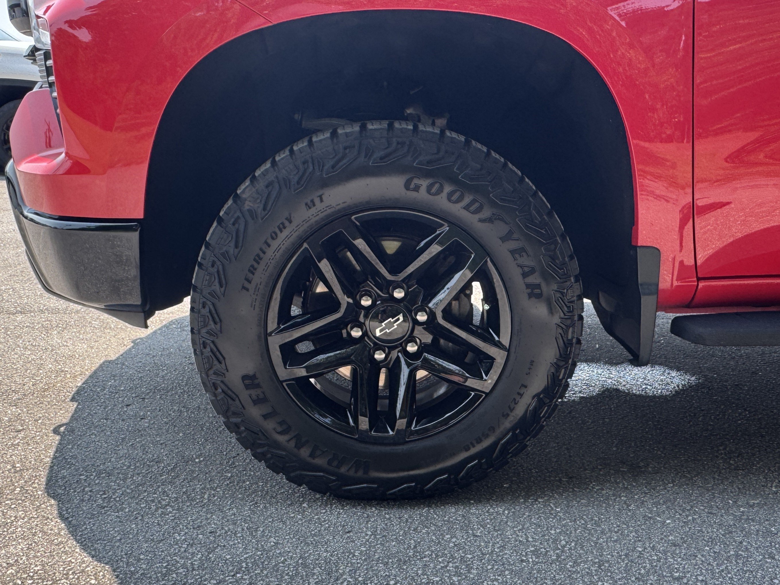 Used 2023 Chevrolet Silverado 1500 LT Trail Boss w/ LT Trail Boss Premium Package AWD/4WD image 11