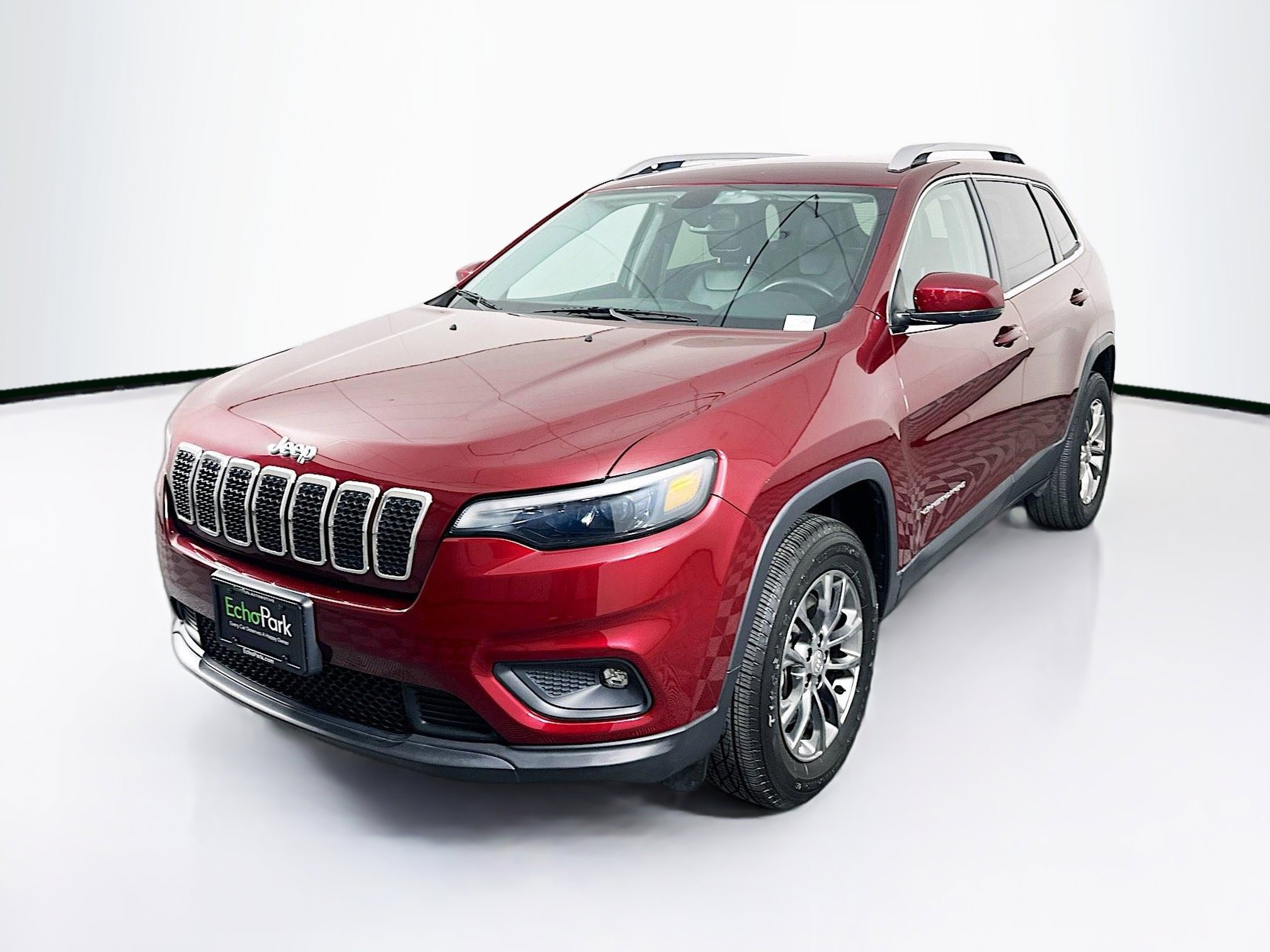 Used 2019 Jeep Cherokee Latitude Plus w/ Comfort/Convenience Group image 3