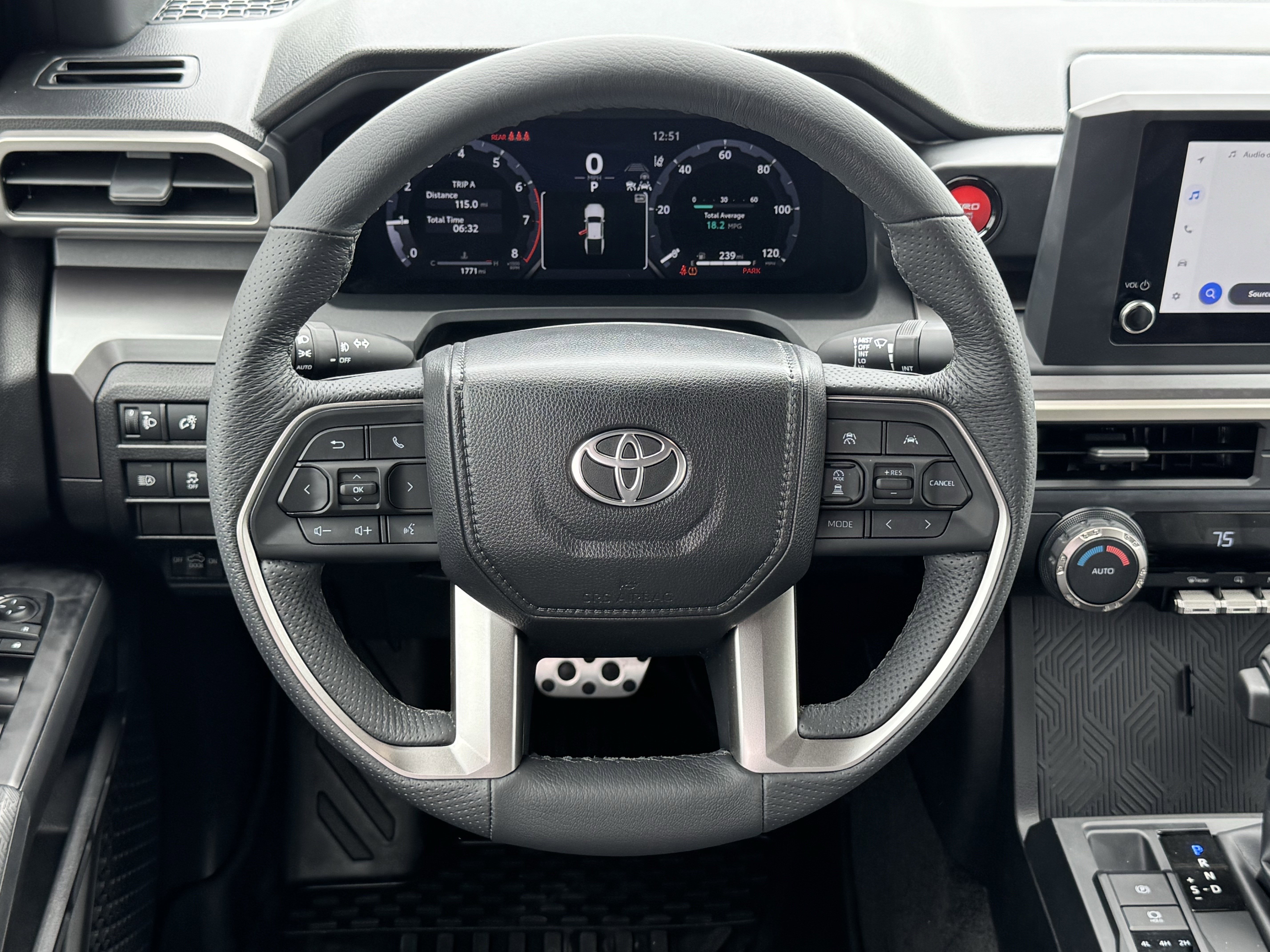 Used 2025 Toyota Tacoma TRD Sport AWD/4WD image 16