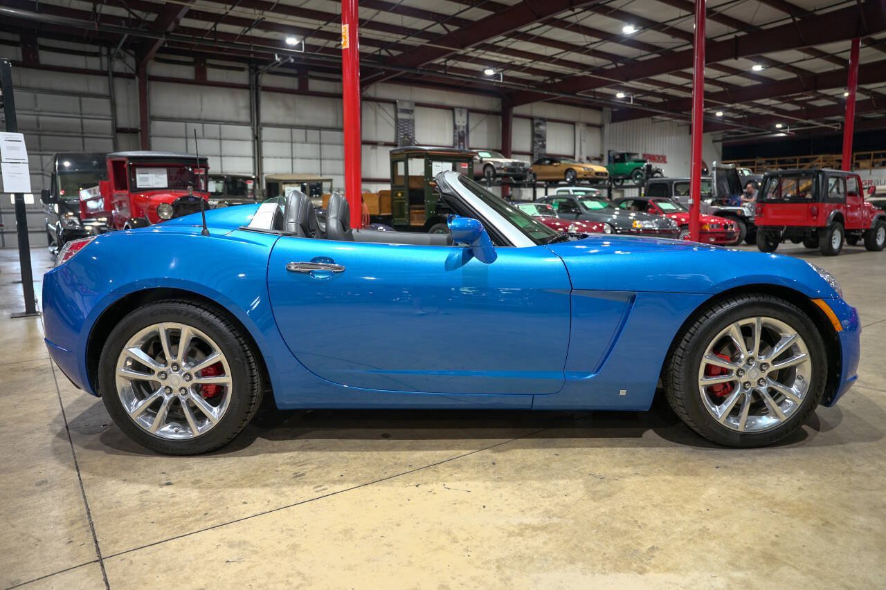 Used 2009 Saturn Sky Hydro Blue RWD image 9