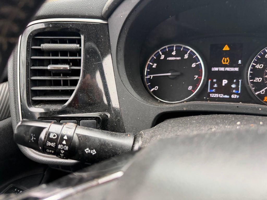 Used 2017 Mitsubishi Outlander FWD image 9